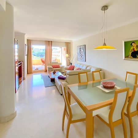 Apartamento En Los Patios De Santa Maria Golf 마르베야 외부 사진