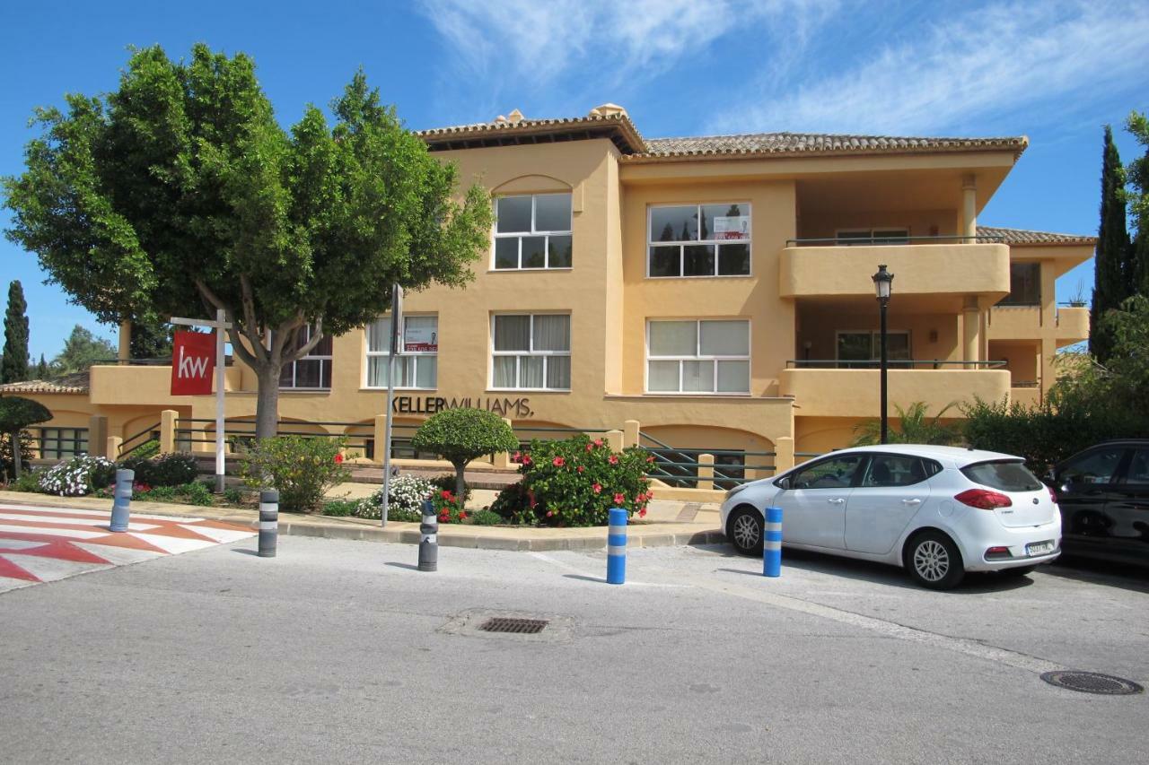 Apartamento En Los Patios De Santa Maria Golf 마르베야 외부 사진