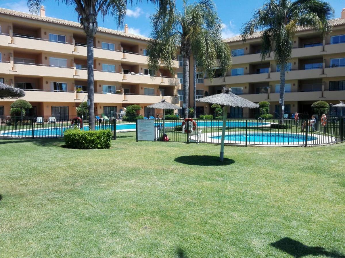 Apartamento En Los Patios De Santa Maria Golf 마르베야 외부 사진