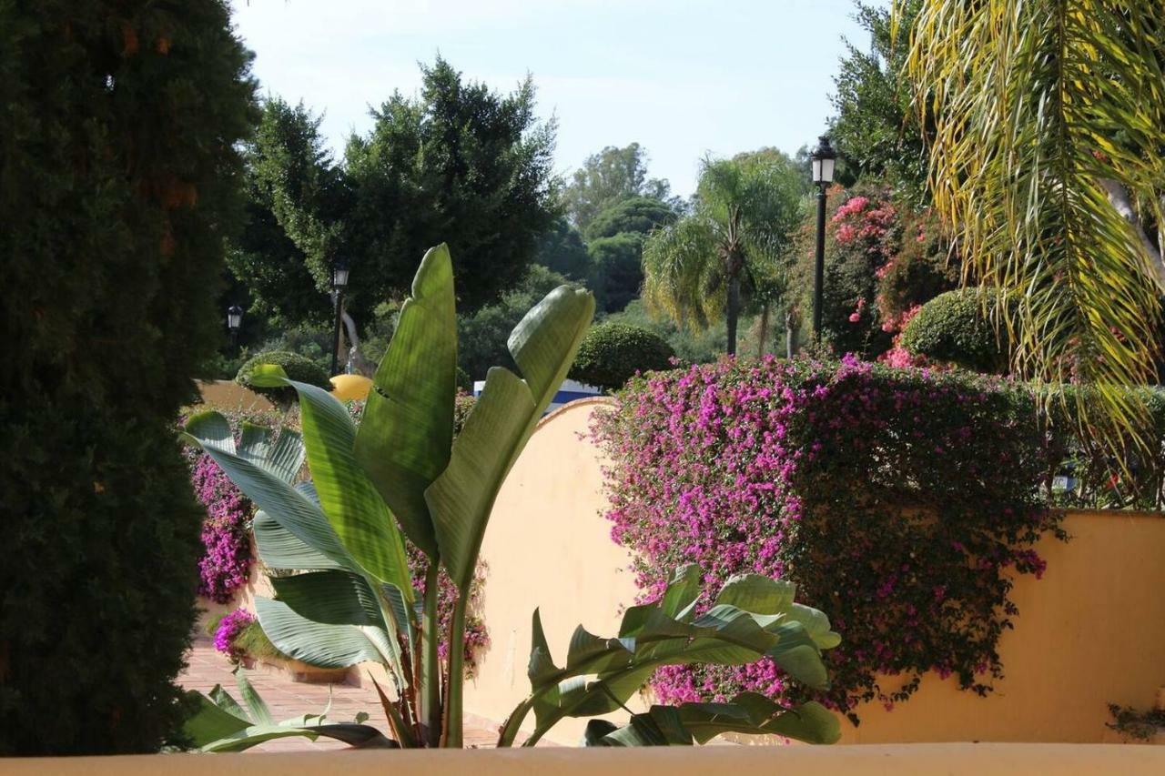 Apartamento En Los Patios De Santa Maria Golf 마르베야 외부 사진